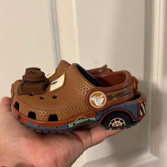Tow Mater Crocs - Picture 3 of 5